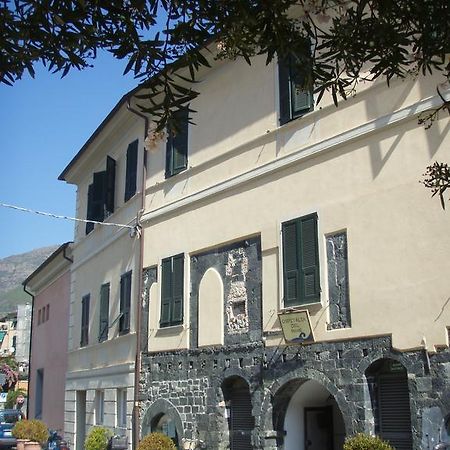 Ospitalia Del Mare Hostel เลวานโต ภายนอก รูปภาพ