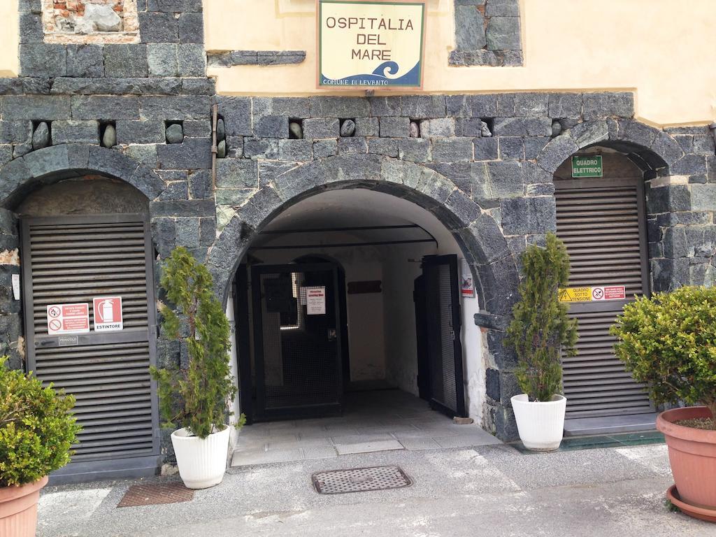 Ospitalia Del Mare Hostel เลวานโต ภายนอก รูปภาพ