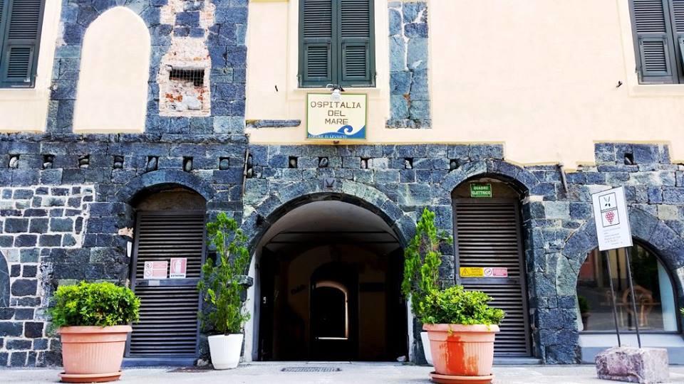 Ospitalia Del Mare Hostel เลวานโต ภายนอก รูปภาพ
